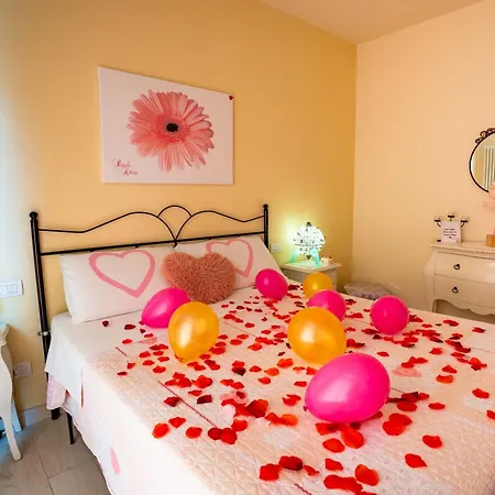 לינה וארוחת בוקר Petali Rosa פולינאנו א מארה