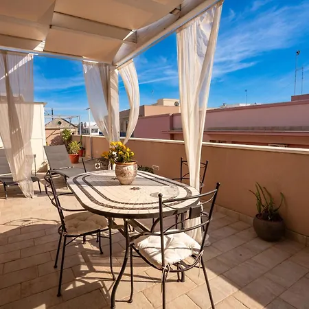 Petali Rosa לינה וארוחת בוקר פולינאנו א מארה