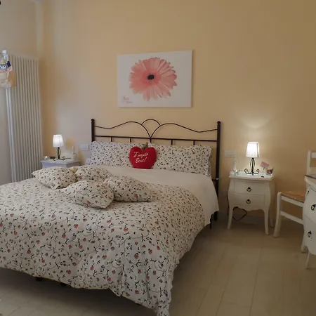 Petali Rosa לינה וארוחת בוקר