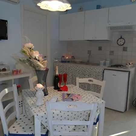 Petali Rosa לינה וארוחת בוקר