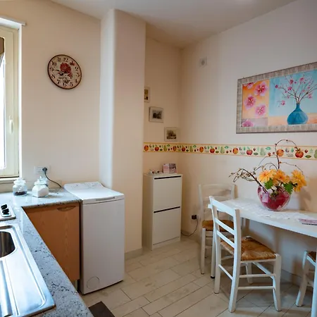 Petali Rosa Bed & Breakfast 4*