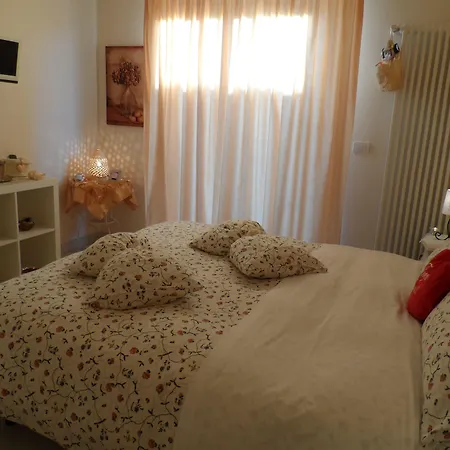 Petali Rosa Polignano a Mare